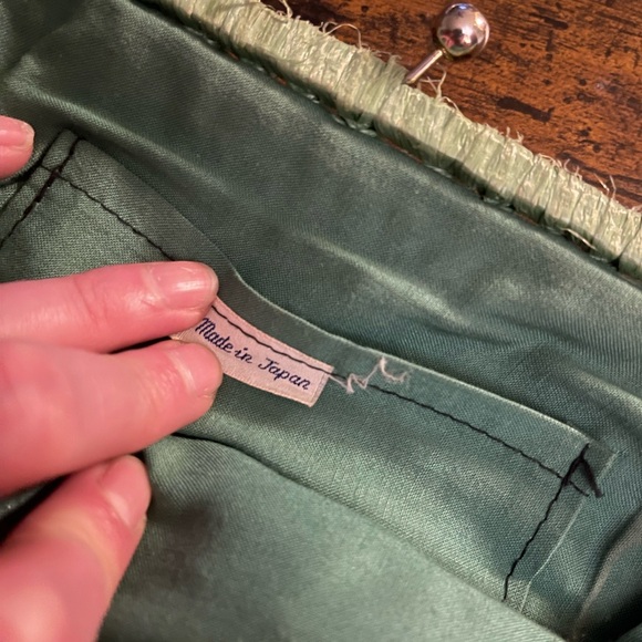 Vintage Green Clutch - Picture 5 of 6